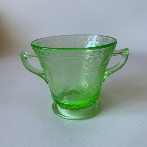 Vintage Uranium Glass Sugar Bowl: Spode Pattern, Glowing Depression Glass - Picture 7 of 10